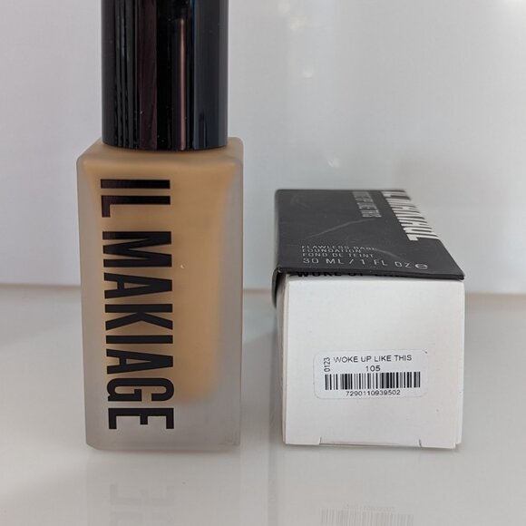 Il Makiage #105 Foundation - Picture 2 of 3